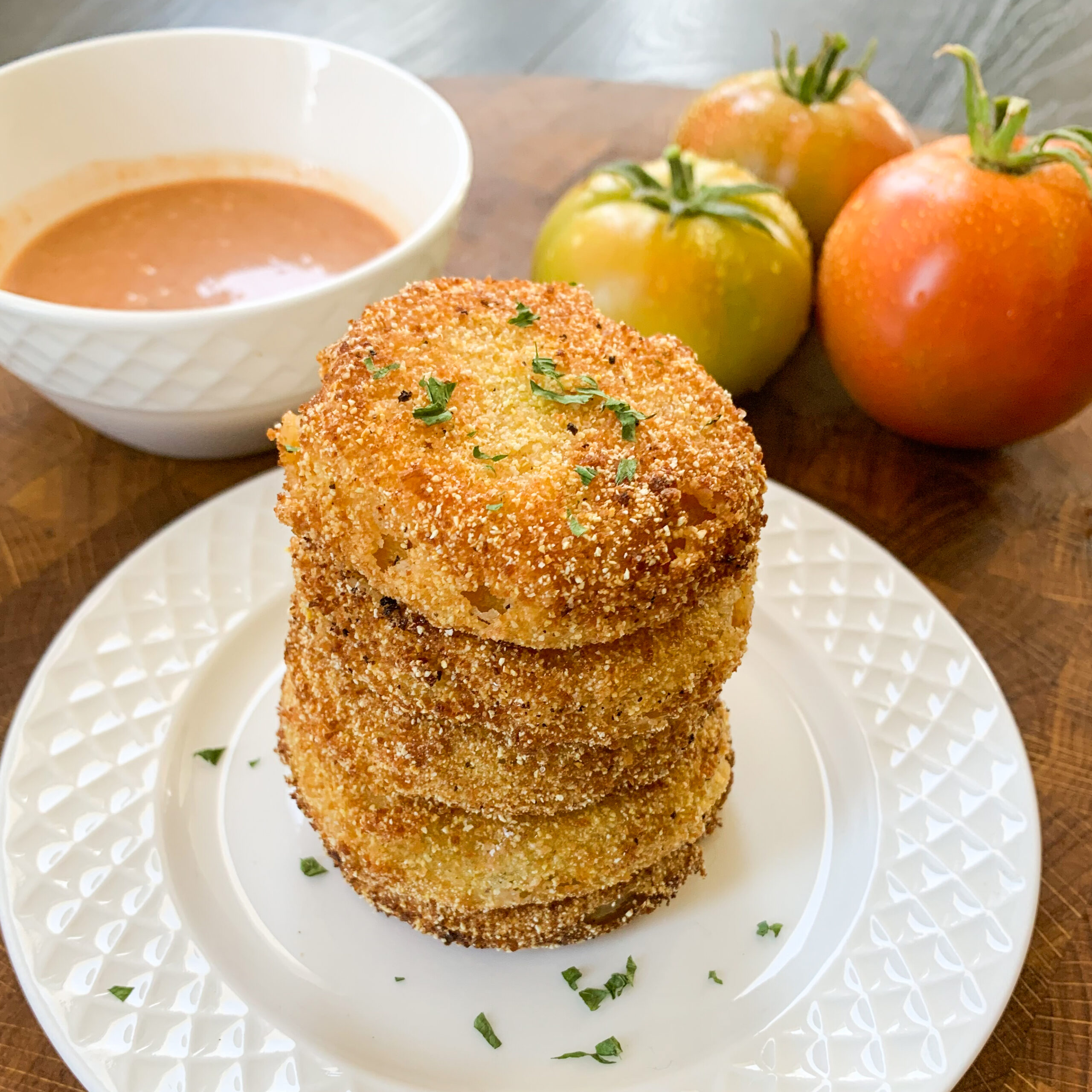 Read more about the article Fried Green Tomatoes w/ Honey BBQ Dip