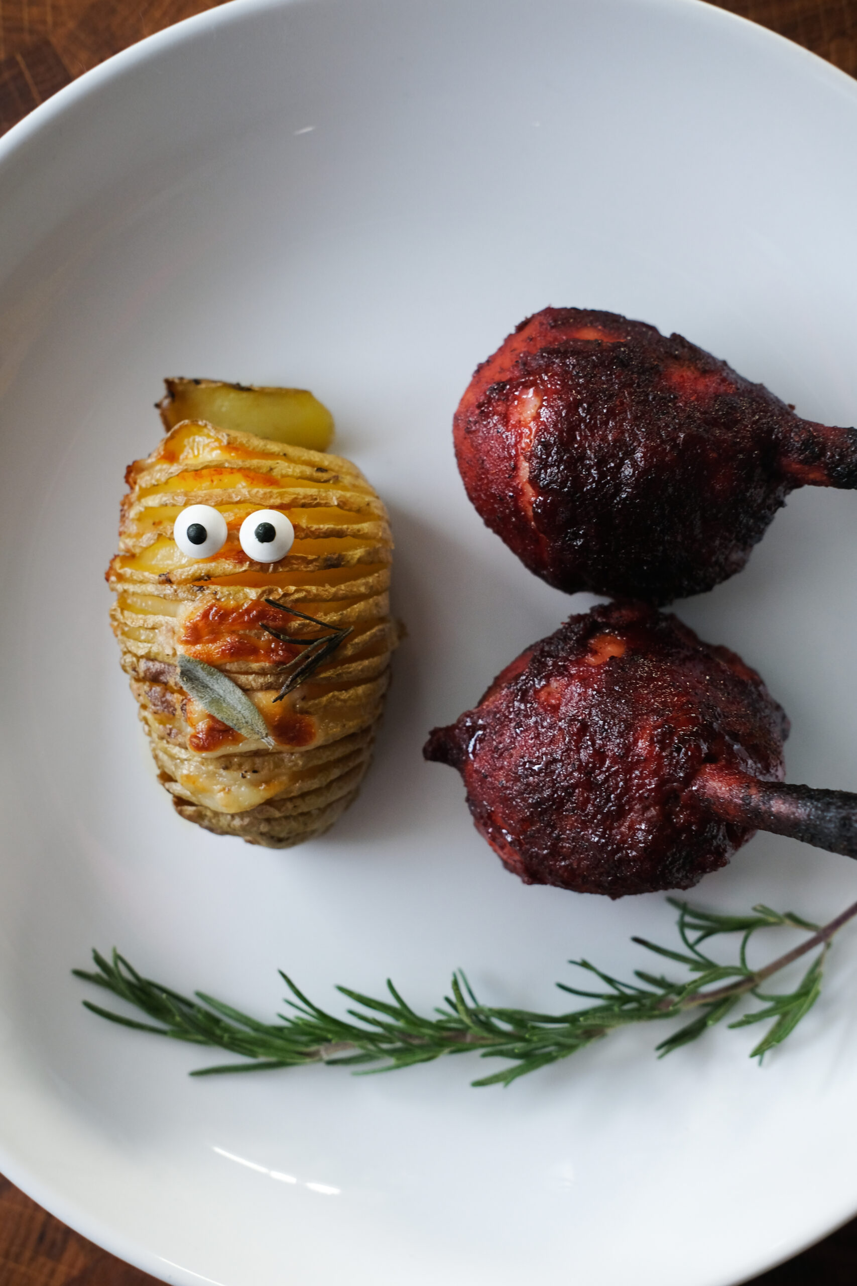 Spooky_drumsticks_cooked-scaled.jpg
